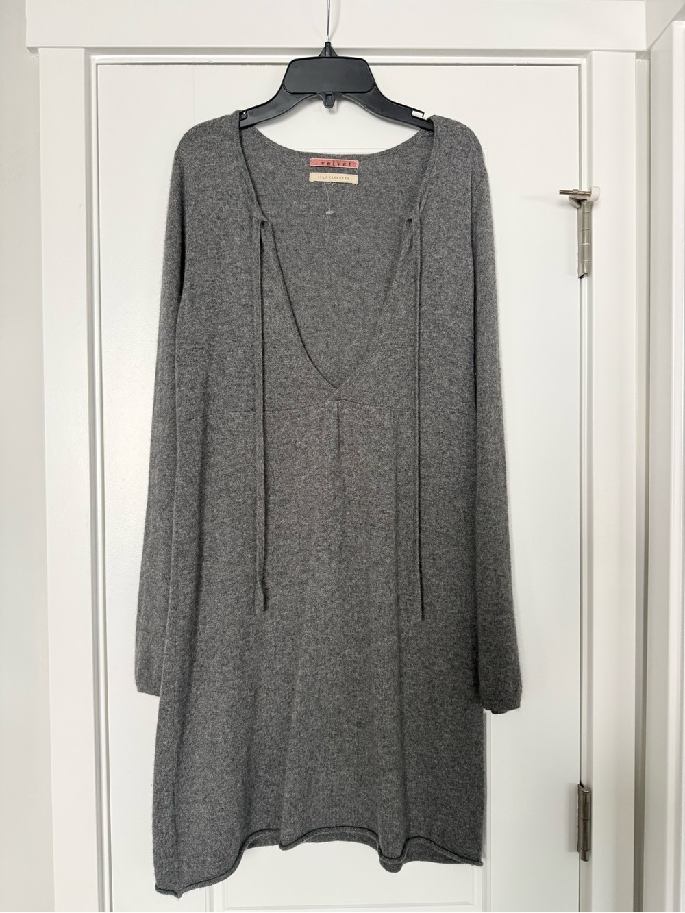 VELVET 100% cashmere gray V-Neck Knit Dress